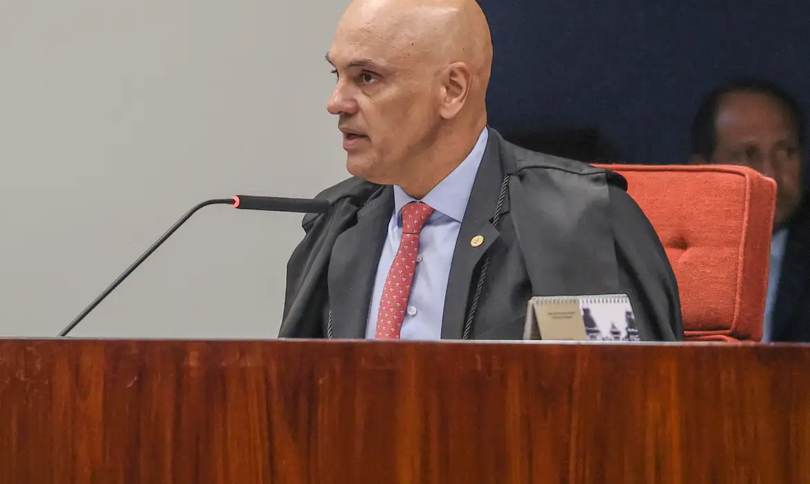 Moraes nega diálogo com banqueiro preso em operação contra fraudes