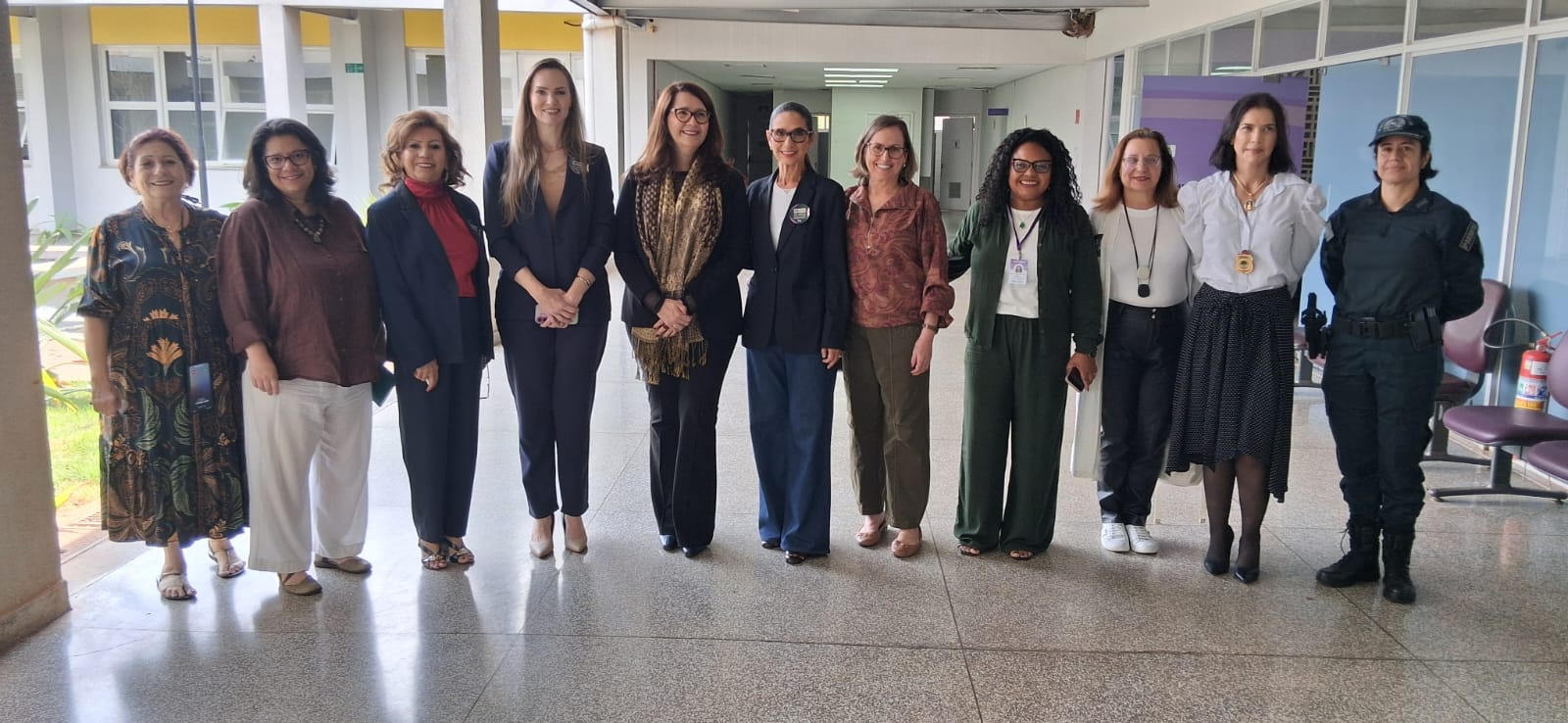 Ministra das Mulheres destaca rede de proteção em visita à Casa da Mulher Brasileira