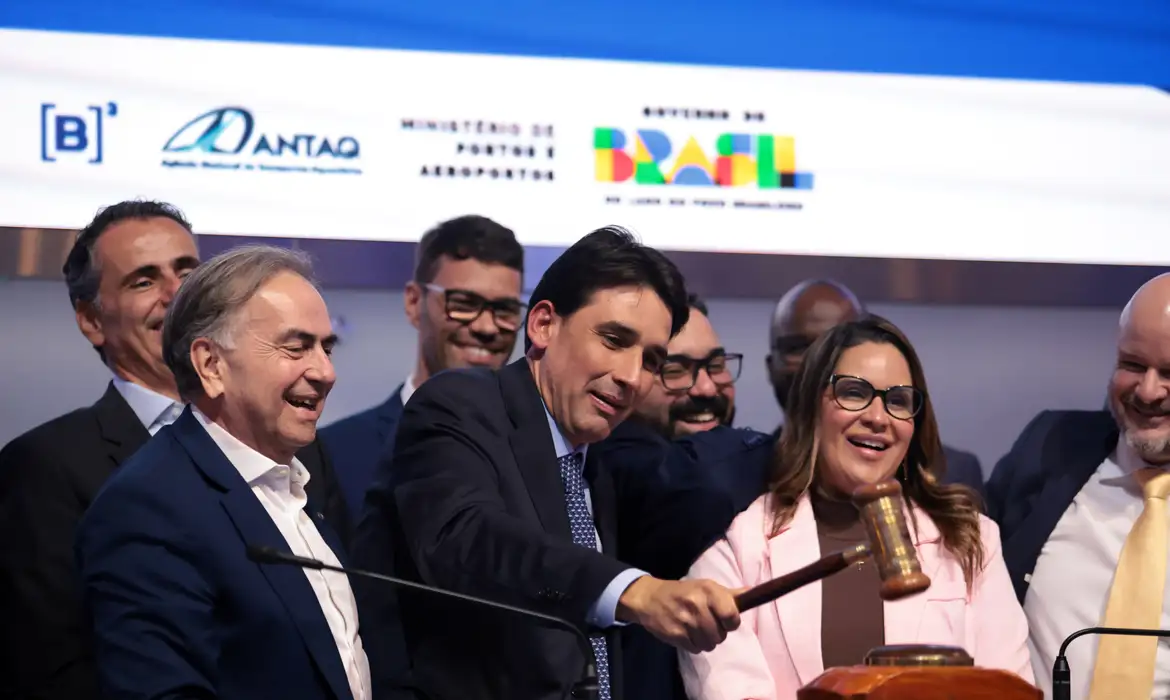 Brasil atrai R$ 226 milhões em leilões de terminais portuários em 2026