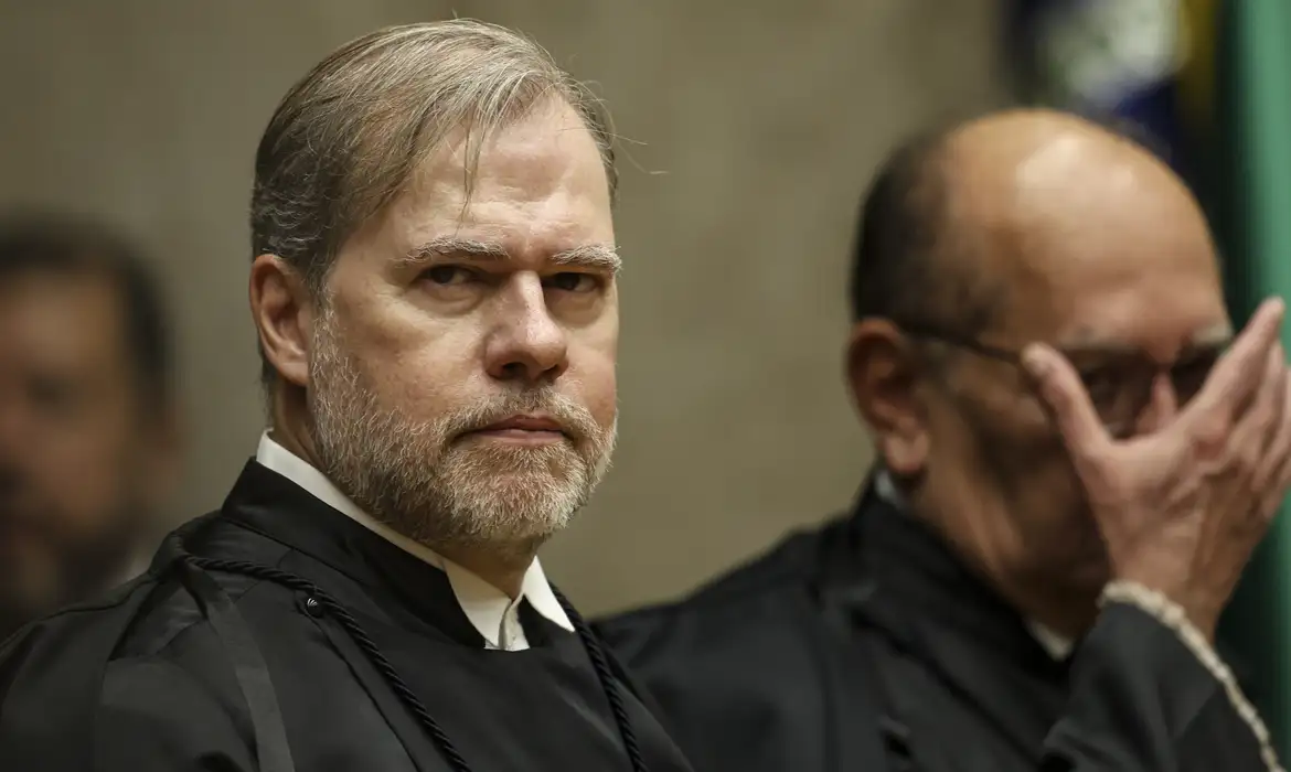 Toffoli se declara suspeito para julgar prisão de banqueiro Vorcaro