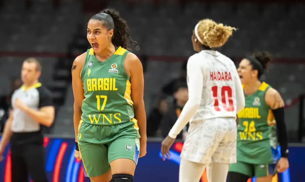 Brasil vence Mali e mantém chances no Pré-Mundial de basquete feminino