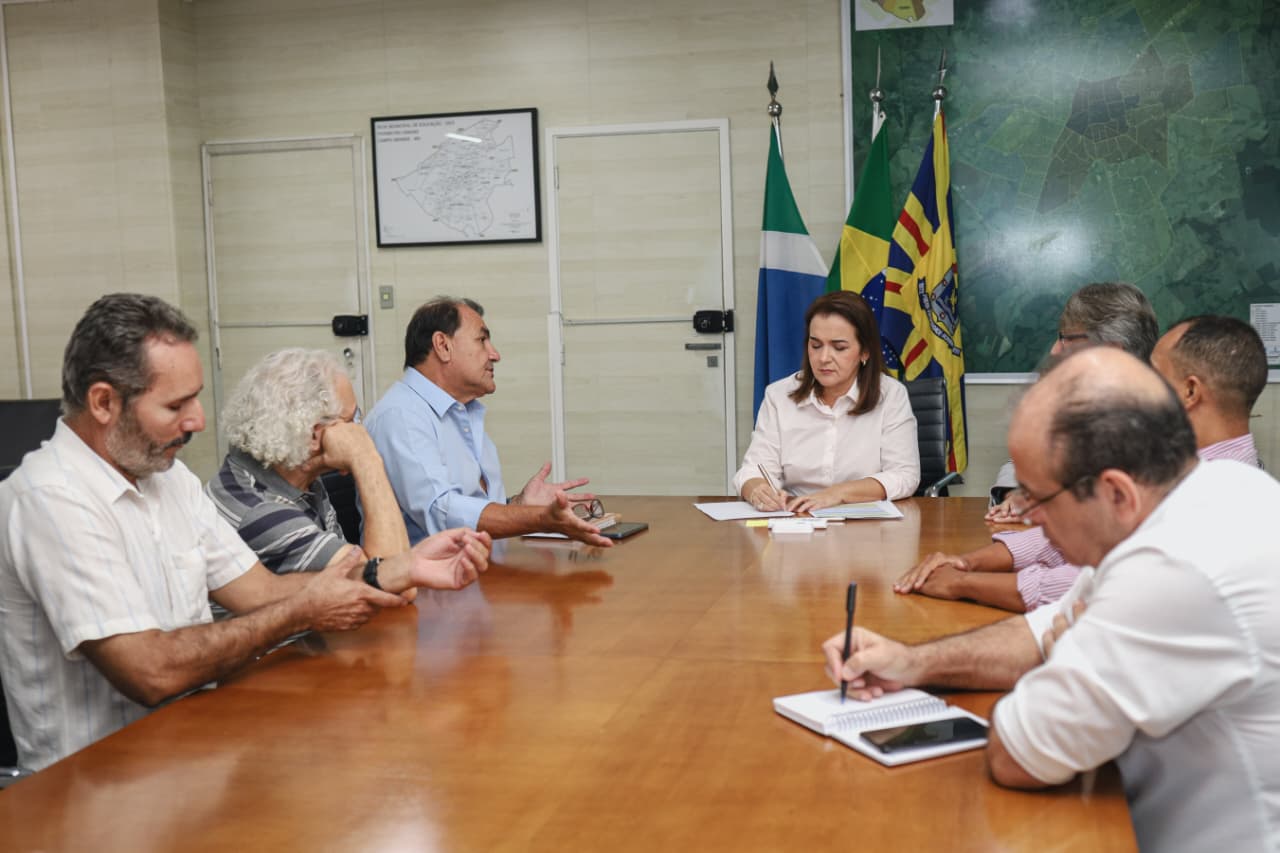 Prefeita de Campo Grande fortalece diálogo com conselheiros das regiões urbanas