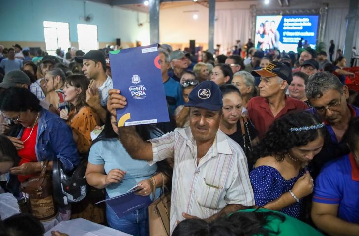 820 famílias de Nova Itamarati recebem títulos de terra em Ponta Porã