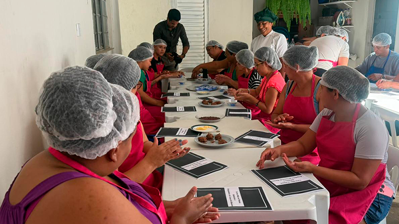 Mulheres de Vespasiano Martins Aprendem Culinária e Empreendedorismo com o FAC