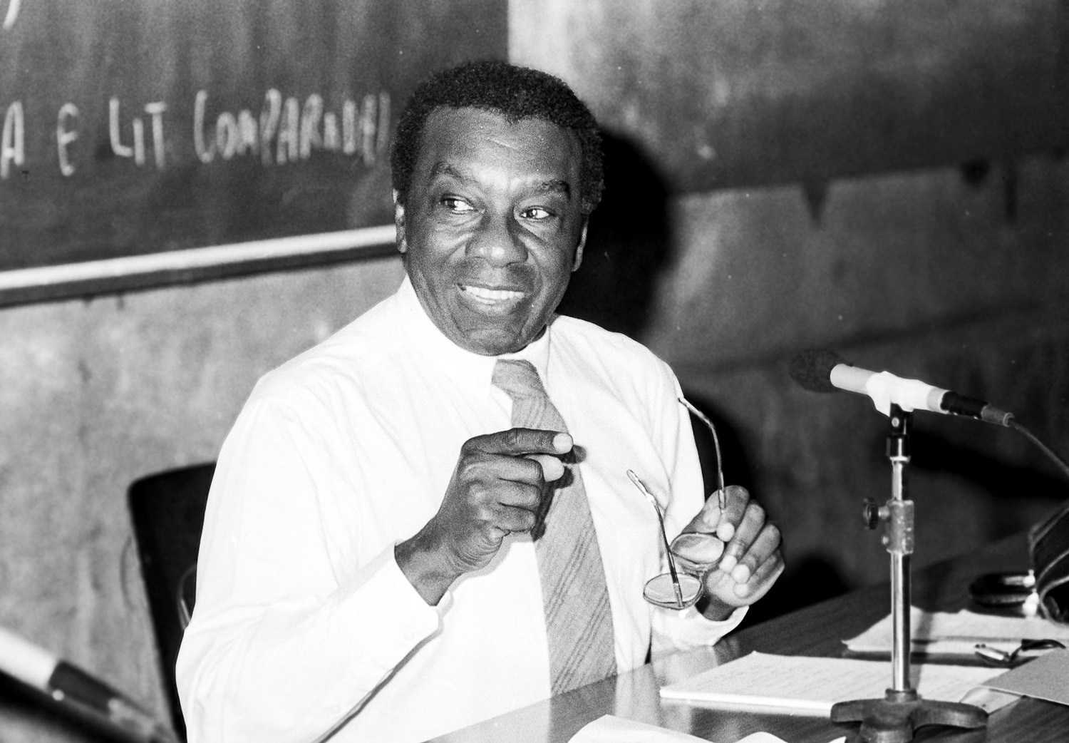 Milton Santos: A Trajetória de um Intelectual Brasileiro no Cenário Global