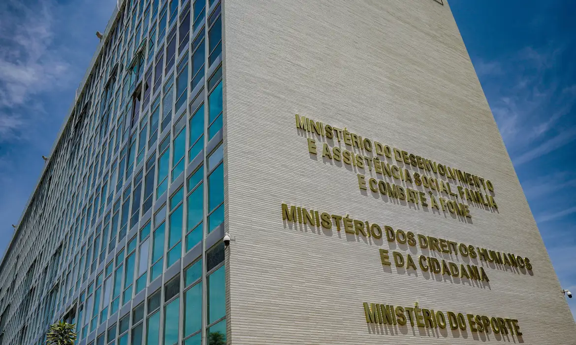 Ministérios criticam absolvição em caso de estupro de menina em MG