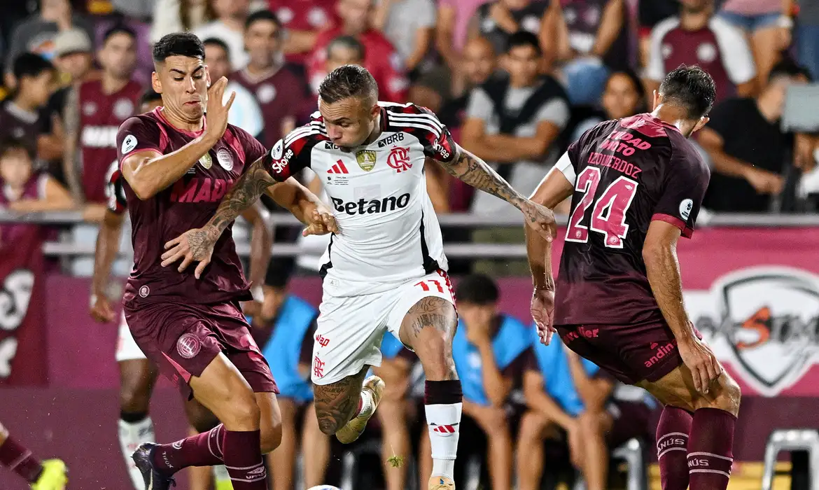 Rádio Nacional transmite Flamengo x Lanús pela Recopa Sul-Americana