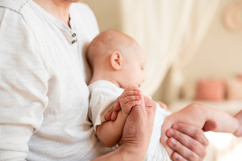 Estudo revela que dieta paterna de ultraprocessados afeta saúde do bebê ao nascer