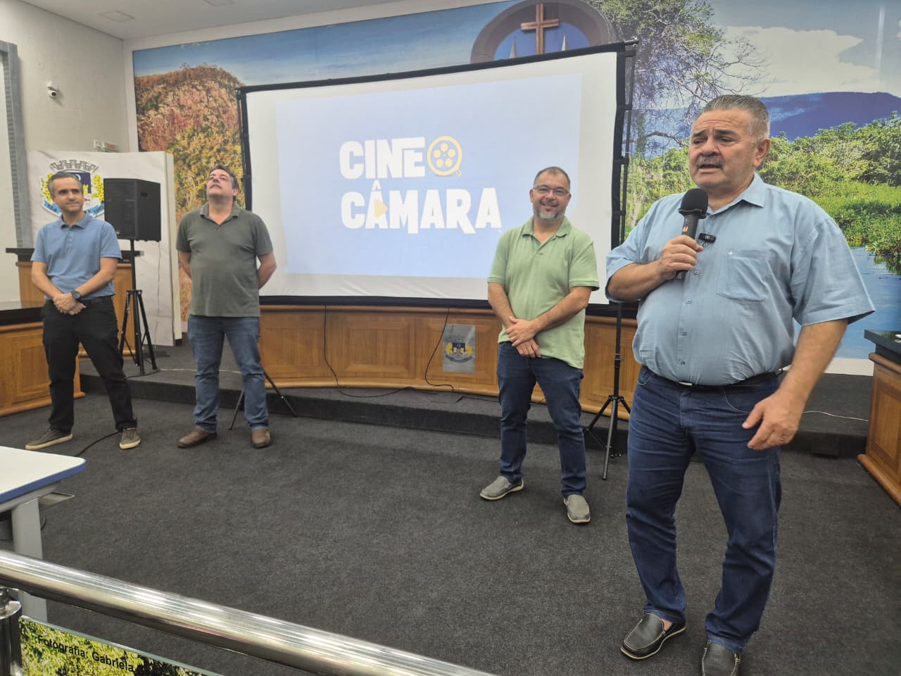 Cine Câmara promove integração cultural em Aquidauana com exibições de filmes
