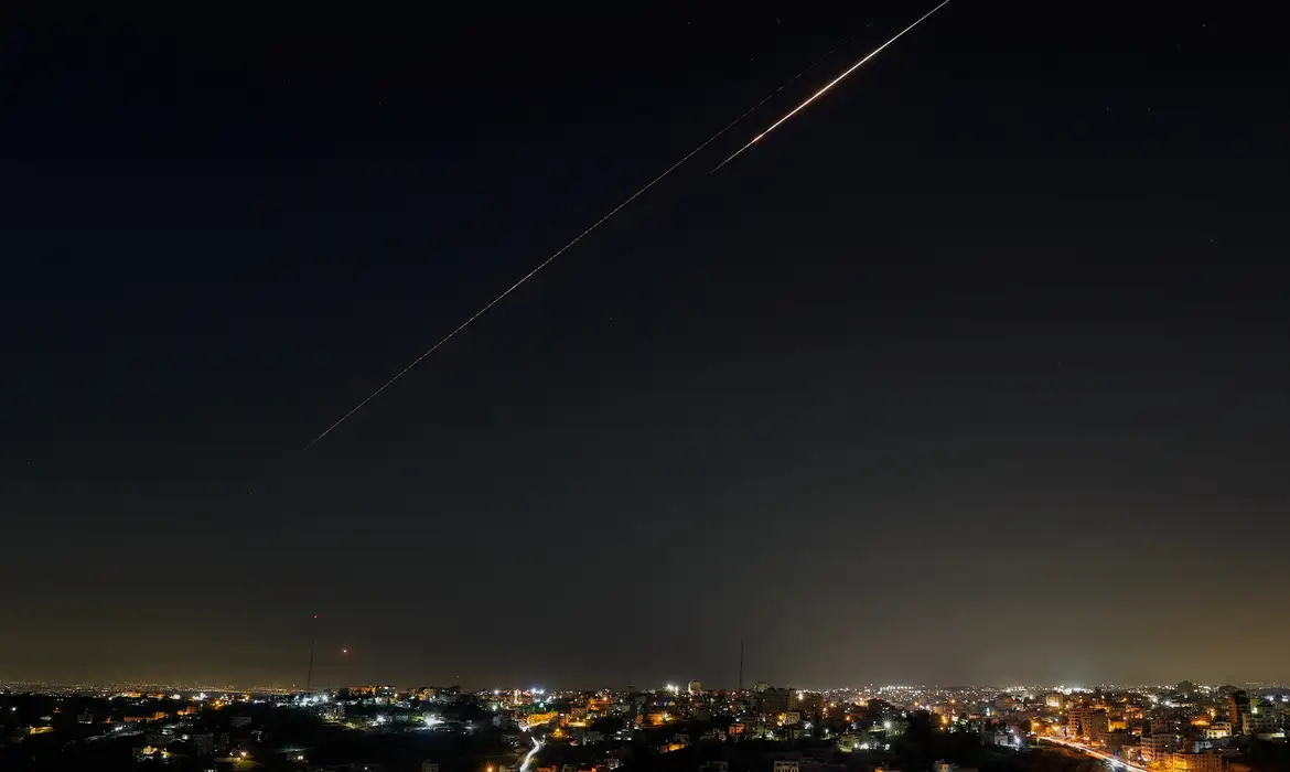 Conflitos no Líbano e Iraque desafiam Israel e EUA na guerra contra Irã