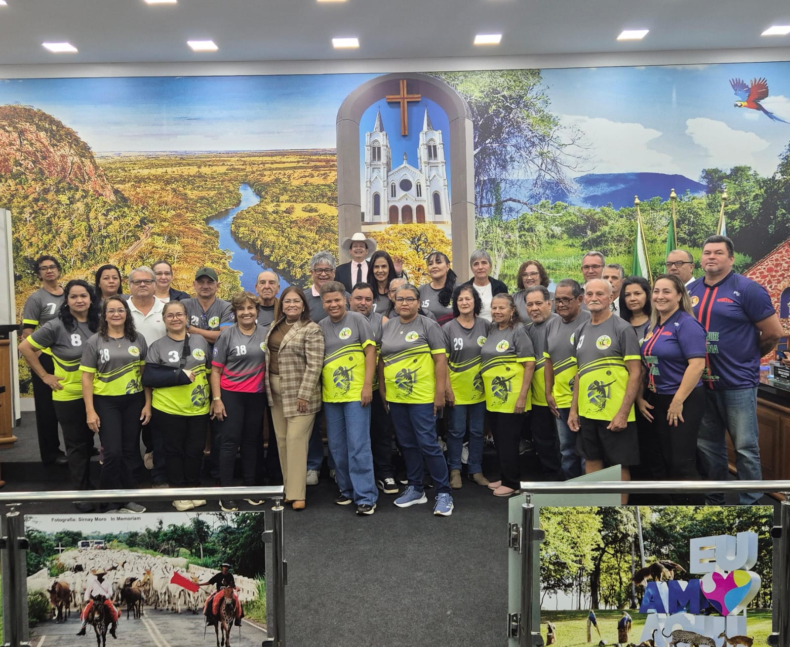 Vereadora Ana Saravy Homenageia Projeto Aquidavôlei em Aquidauana
