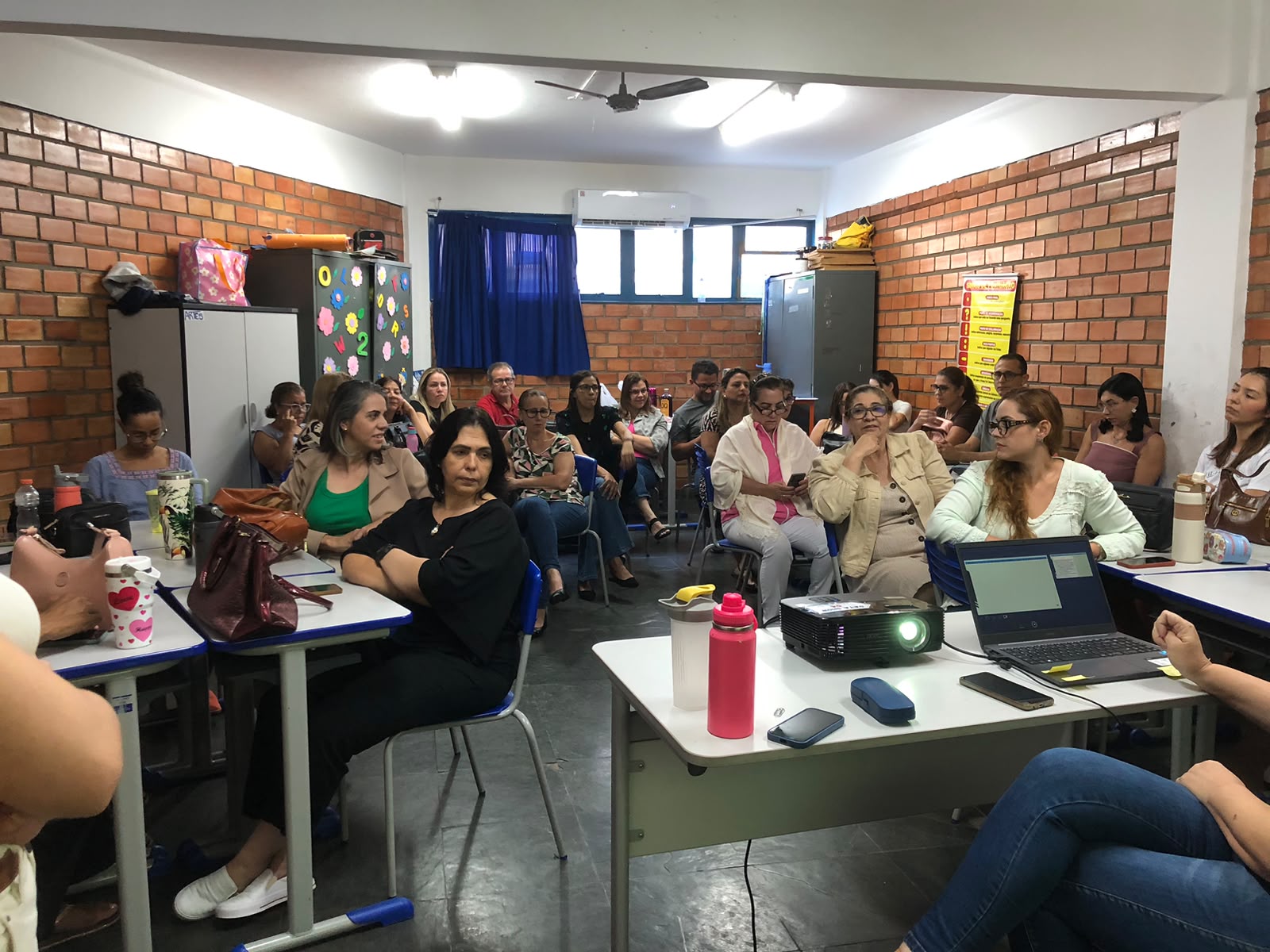 Campo Grande capacita 1,6 mil professores para ensino fundamental