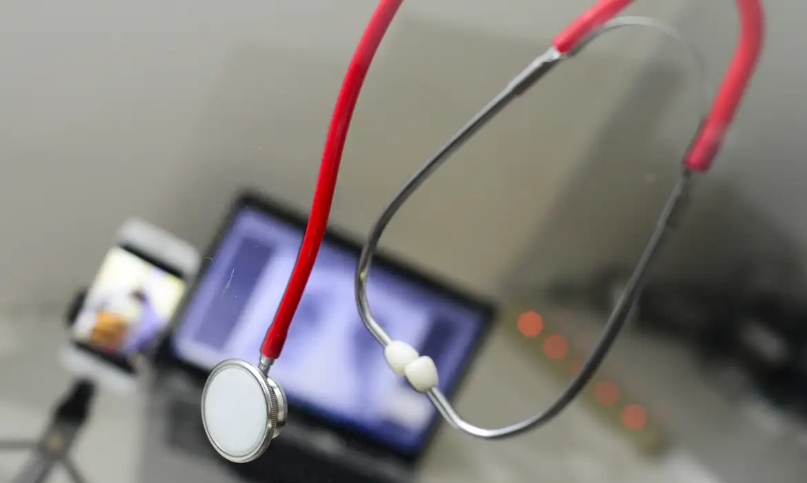 AgSUS e FMUSP oferecem 1.000 vagas gratuitas em curso sobre Saúde Digital