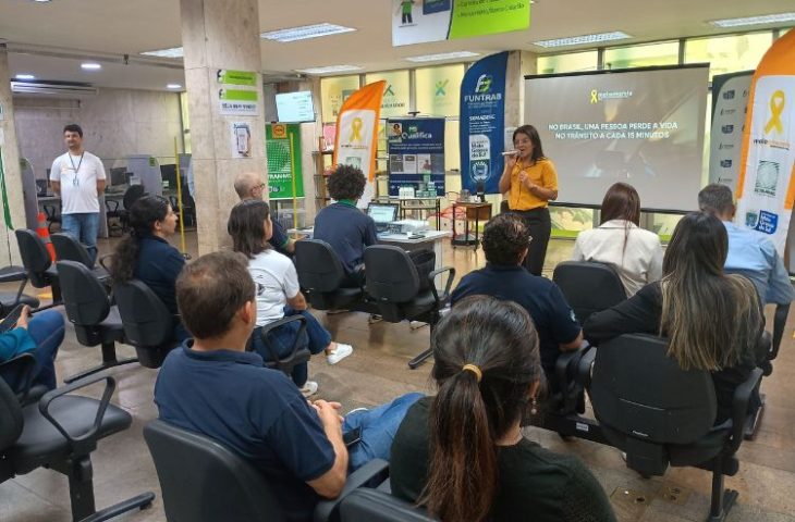 Servidores da Funtrab se mobilizam pelo Maio Amarelo para um trânsito mais seguro