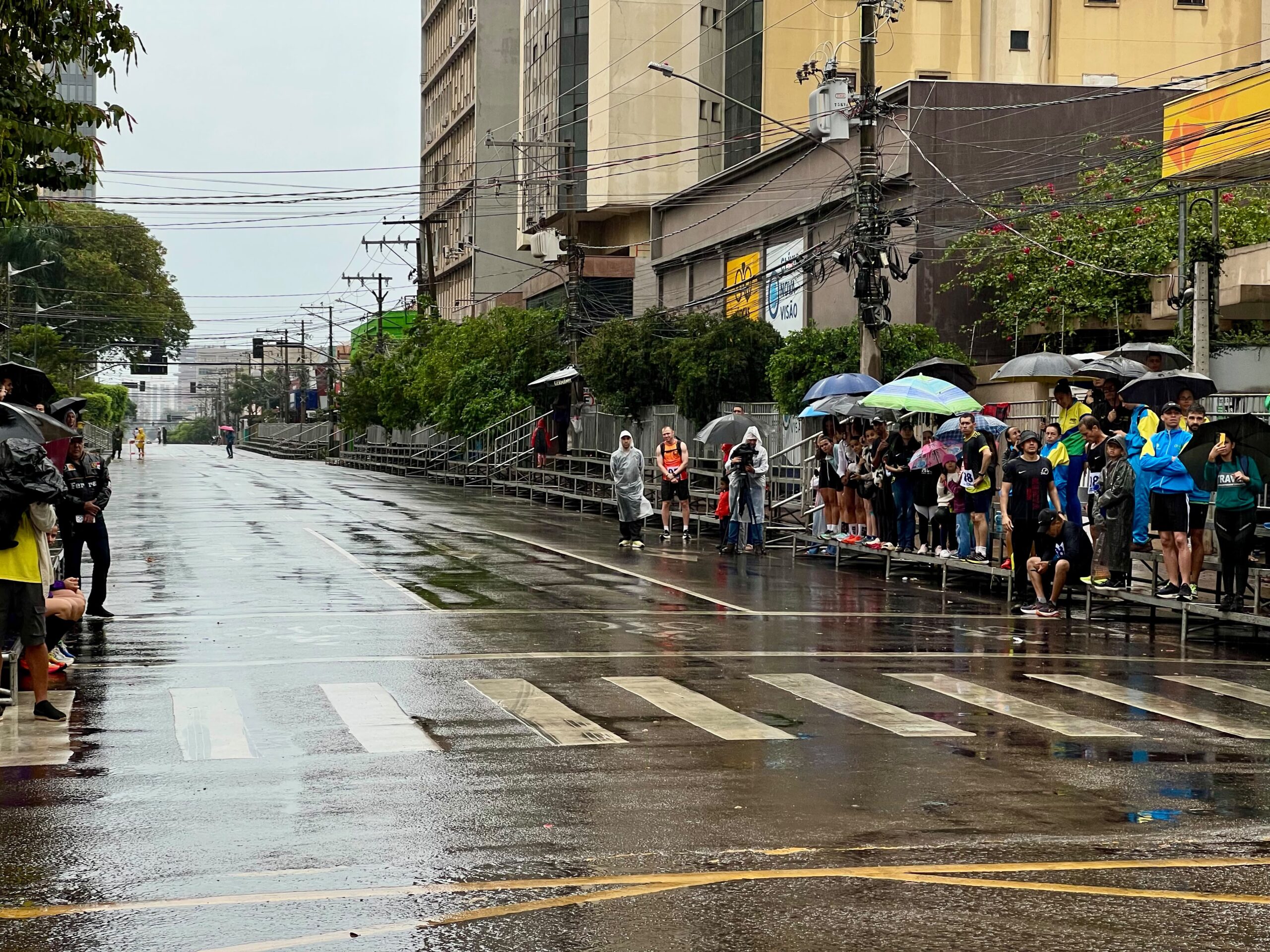 Desfile cívico-militar é cancelado em Campo Grande devido à chuva