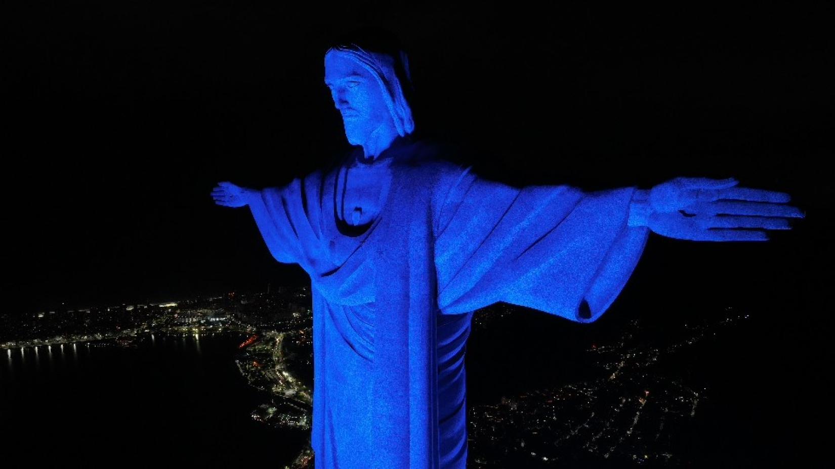 Cristo Redentor será iluminado em azul para conscientização sobre tráfico de pessoas