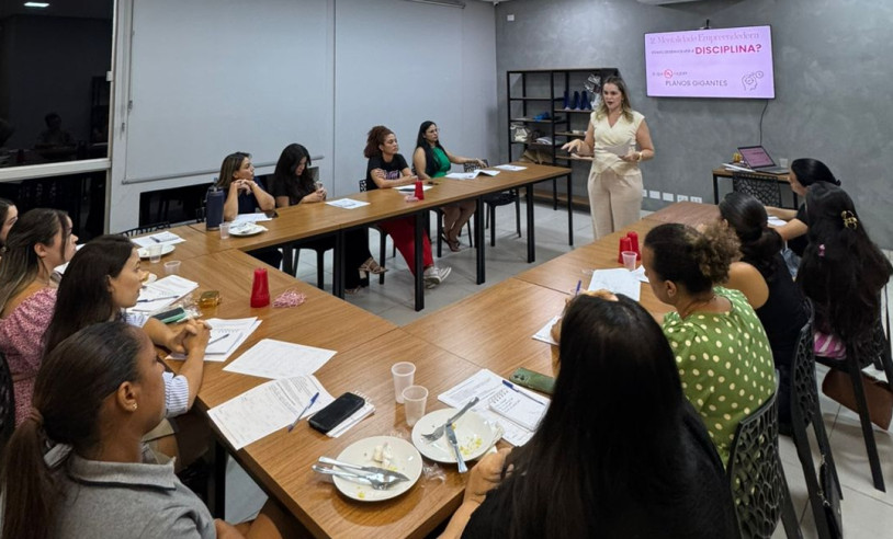 Empreendedora amplia rede de semijoias com mais de 40 revendedoras