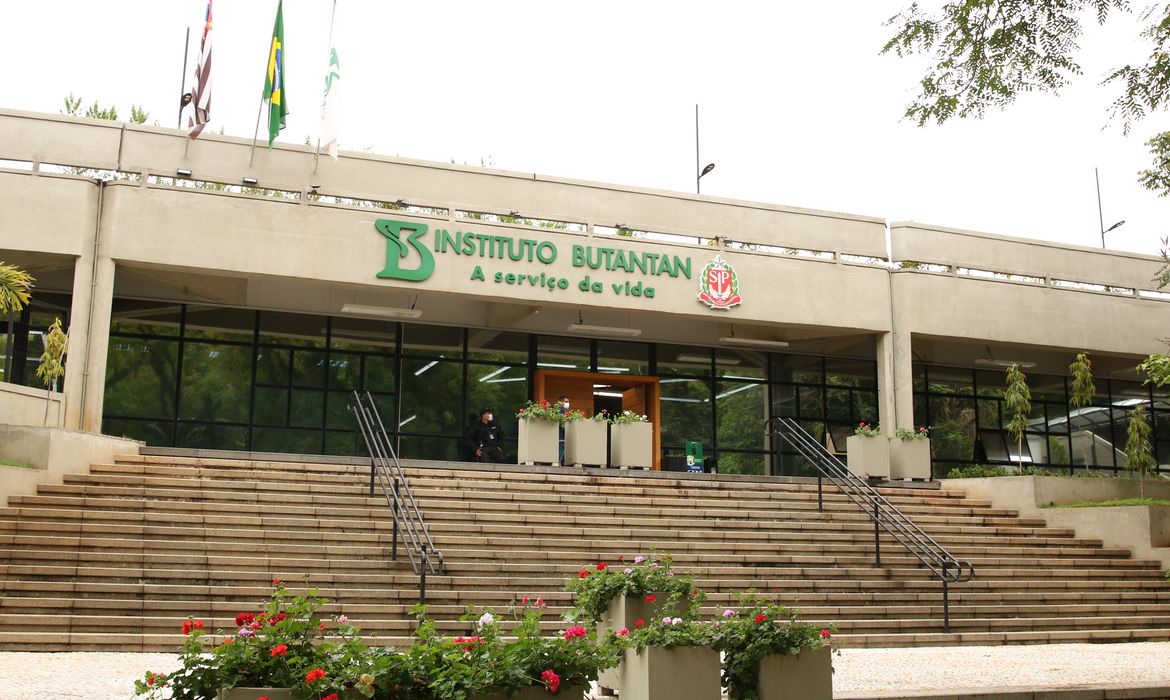 Butantan iniciará produção nacional de remédio contra câncer para o SUS