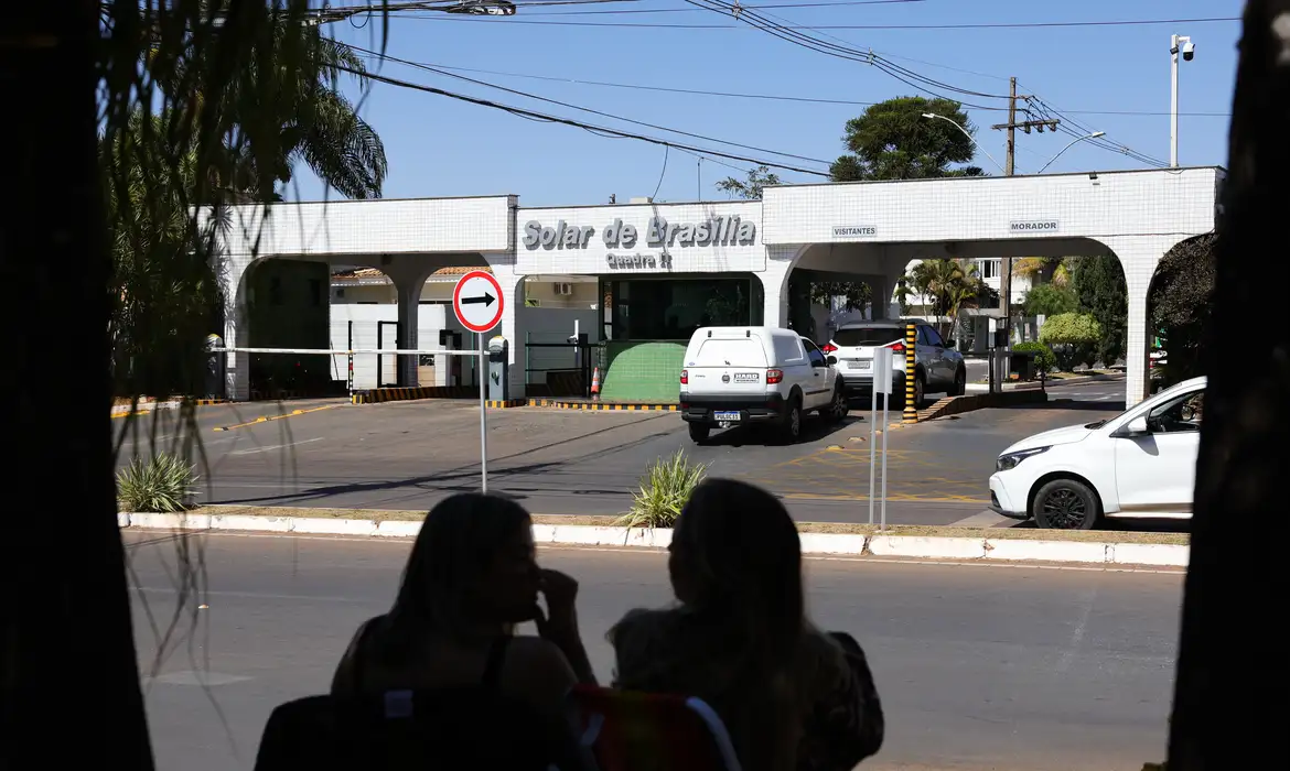 STF exige explicação de Bolsonaro sobre vídeo em prisão domiciliar