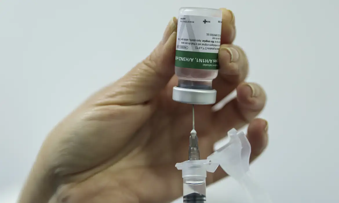 Fiocruz alerta para aumento de casos graves de síndromes respiratórias em 18 estados