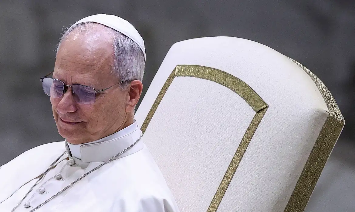 Papa Leão XIV reafirma posição e nega medo de críticas de Donald Trump