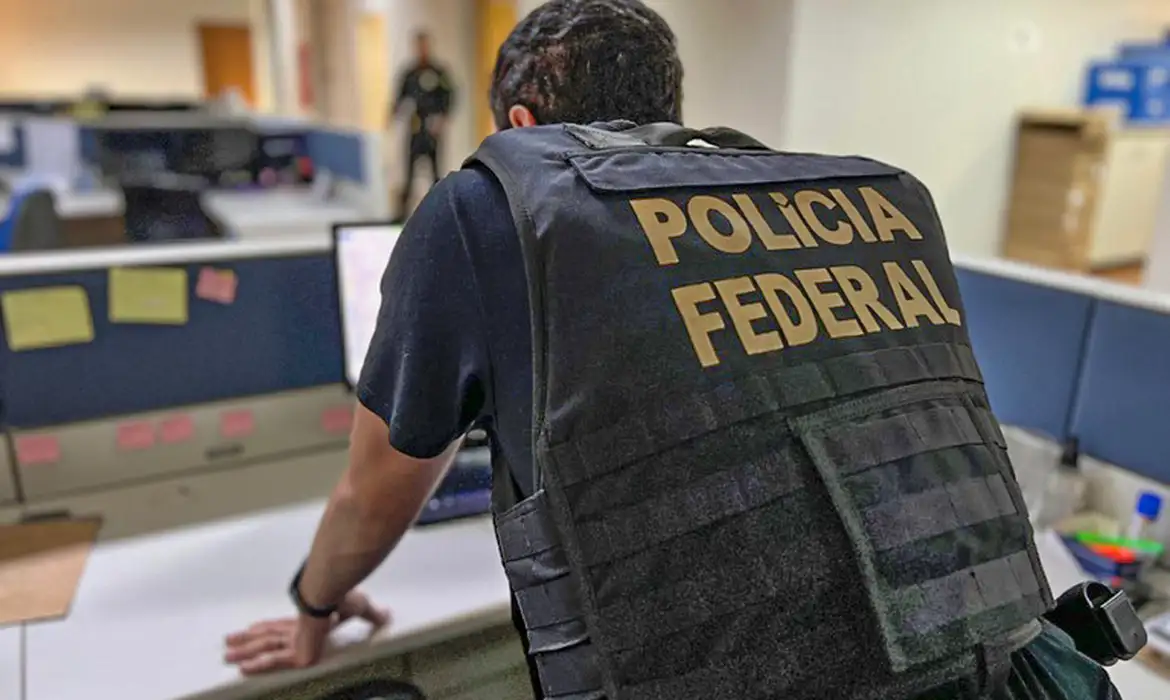 PF realiza operação contra lavagem de dinheiro em SP e SC