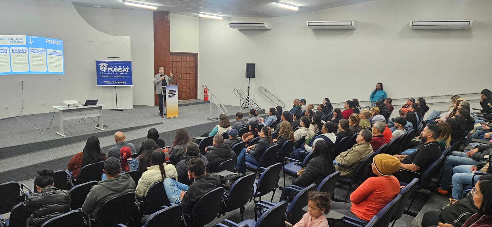 Primt já atinge 70% dos bolsistas em ciclo de palestras sobre emprego