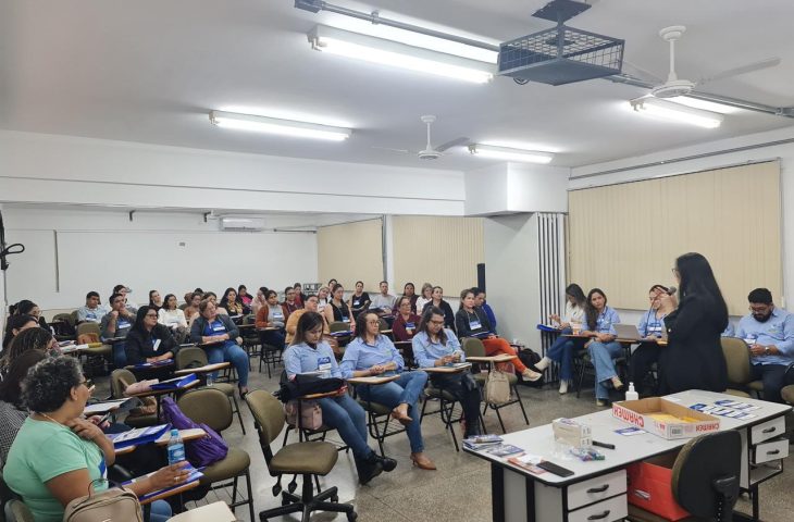 SES promove curso para qualificar profissionais em salas de vacina