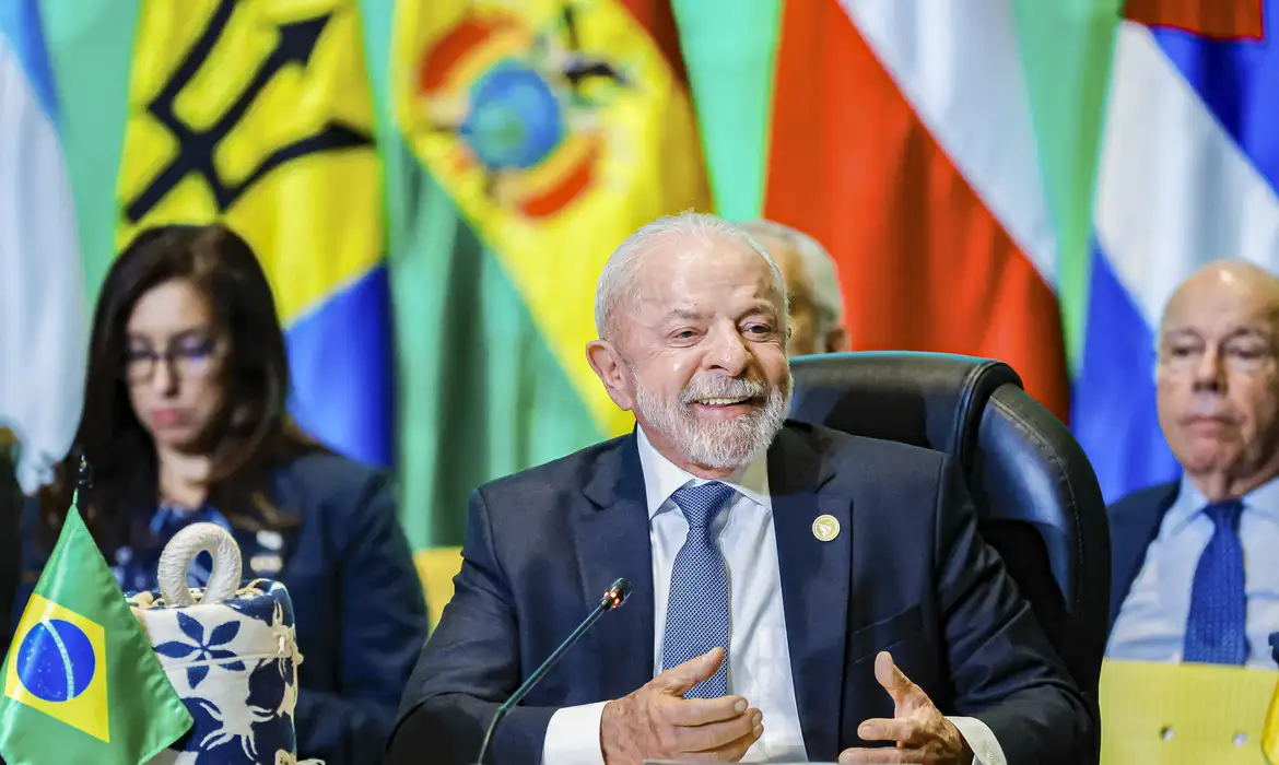 Lula destaca integração e uso estratégico de minerais na América Latina
