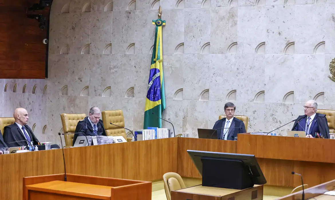 Ministro Flávio Dino destaca papel vital do STF na defesa dos direitos