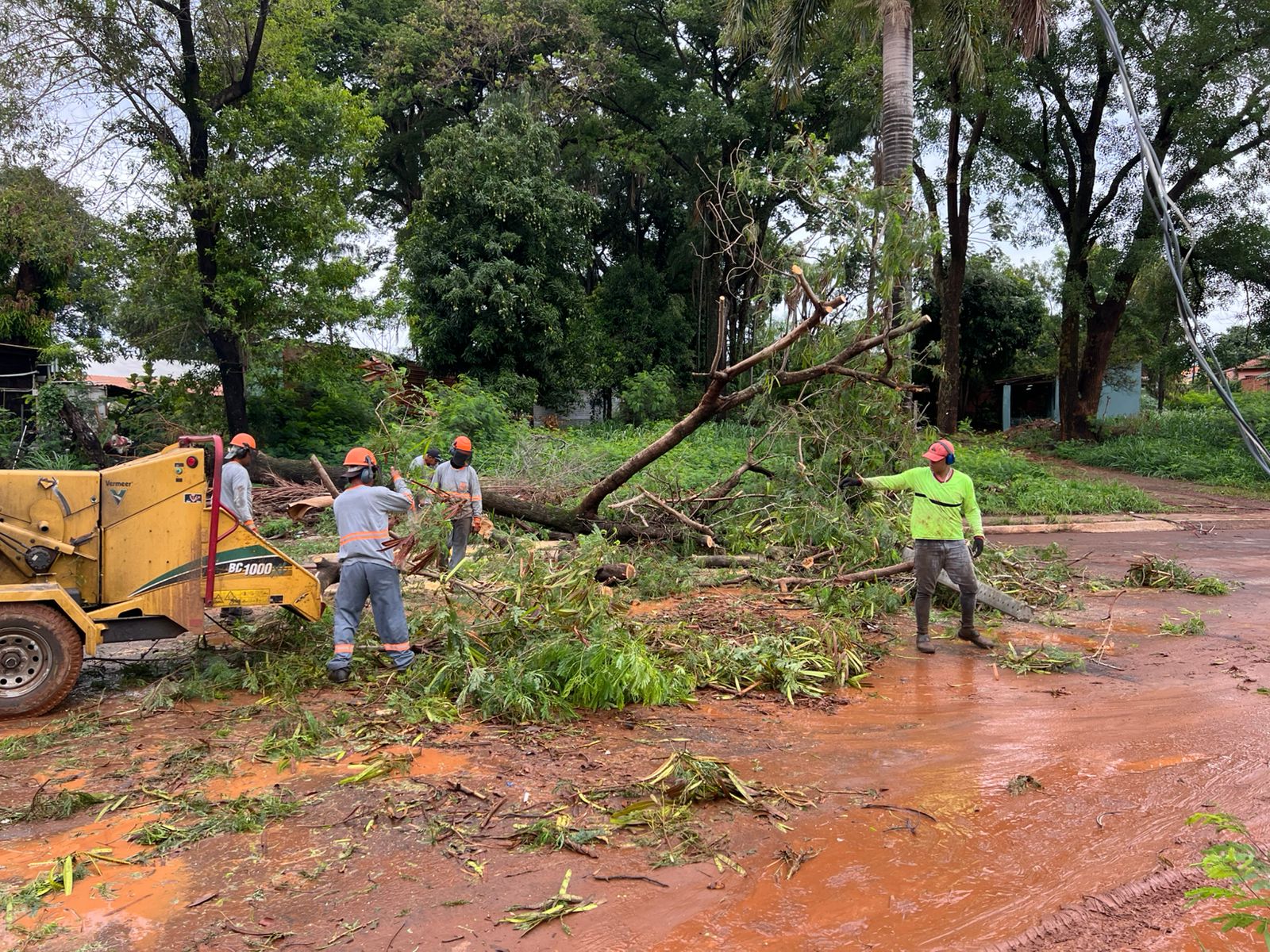 Defesa Civil de Campo Grande Emite Alerta para Chuvas e Ventos Intensos
