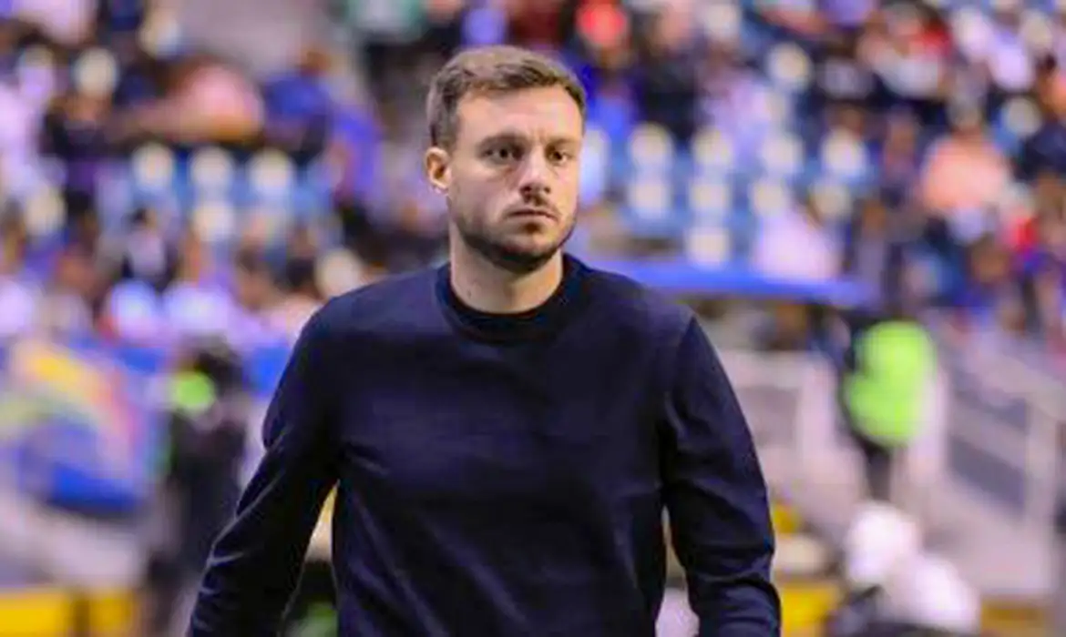 Botafogo demite técnico Martín Anselmi após sequência negativa