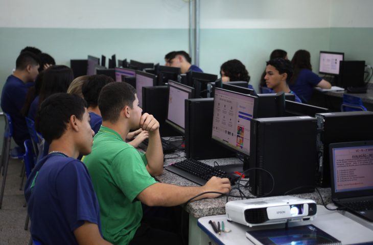 Aulão gratuito para o Enem tem transmissão ao vivo para estudantes de MS