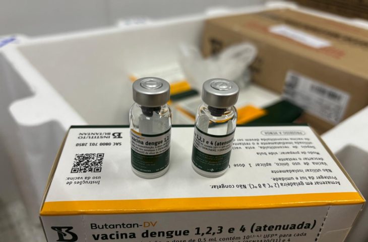 MS prepara distribuição de 7,8 mil doses da vacina contra dengue