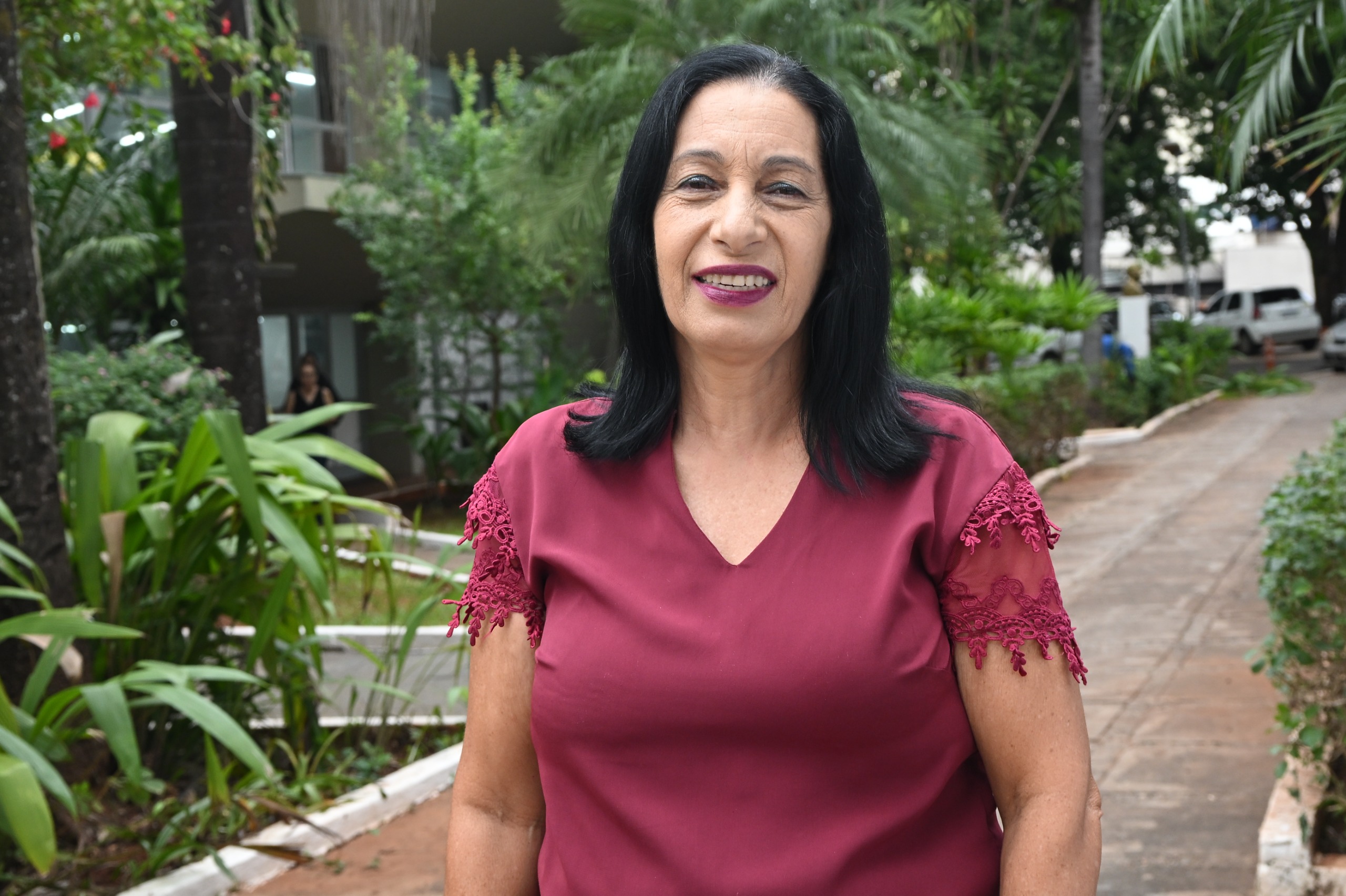 A Força Silenciosa de Dona Bete: Mãe e Cuidadora em Campo Grande