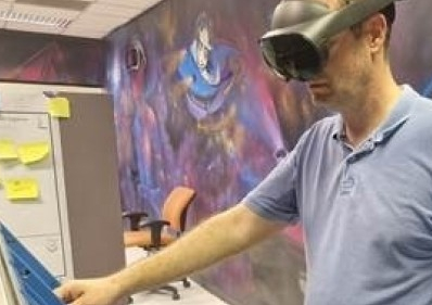 Óculos de realidade mista revolucionam montagem industrial com 95% menos erros