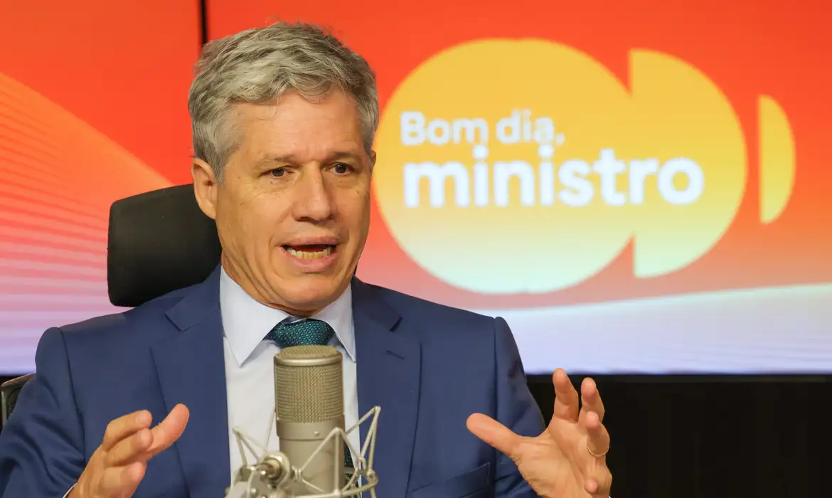 Ministro alerta para impacto da guerra no preço dos alimentos no Brasil