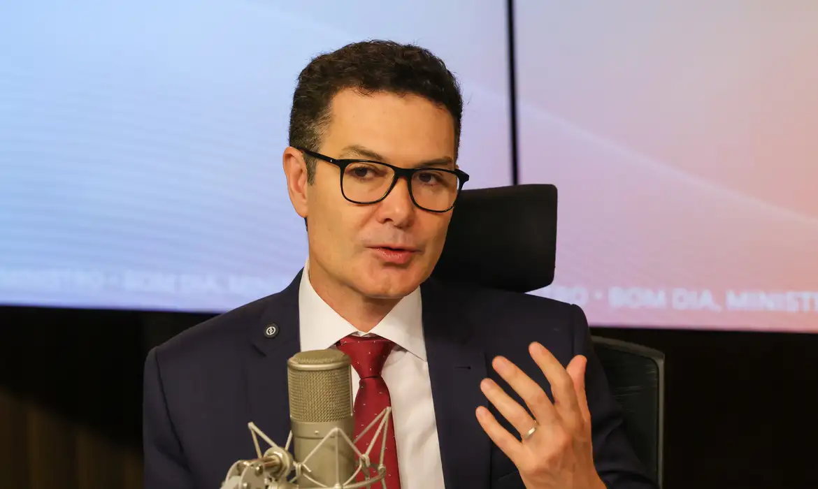 Governo federal planeja regularizar terras da União para famílias