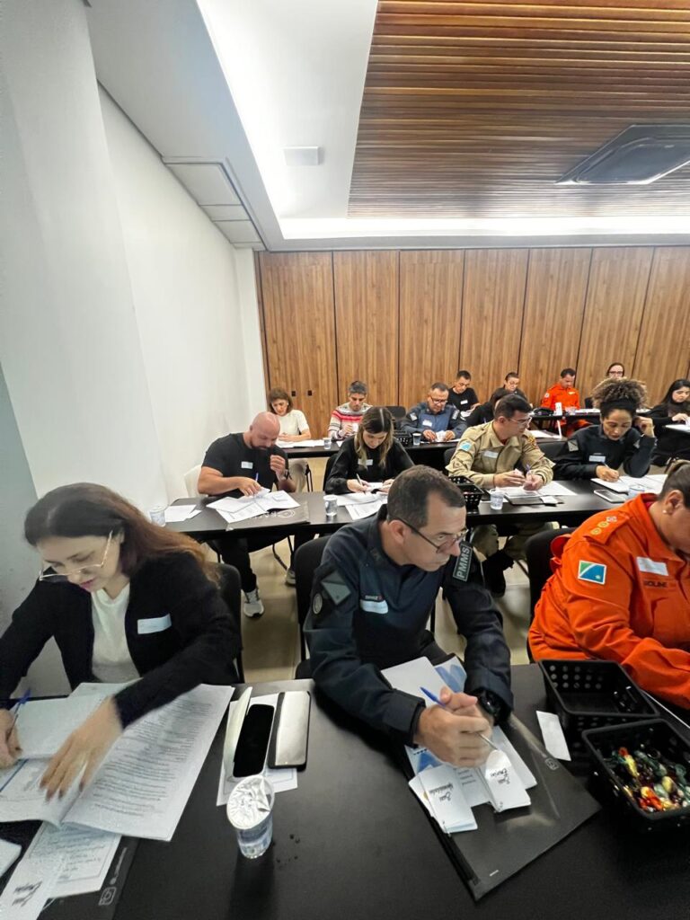 Curso de Comunicação Não Violenta capacita forças de segurança em Dourados