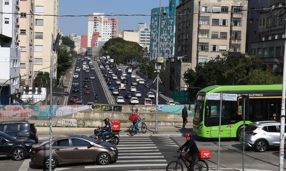 Rodízio de veículos é retomado em São Paulo a partir de quinta-feira