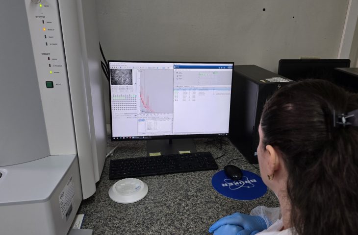 Hospital Regional de MS revoluciona diagnóstico com tecnologia MALDI-TOF