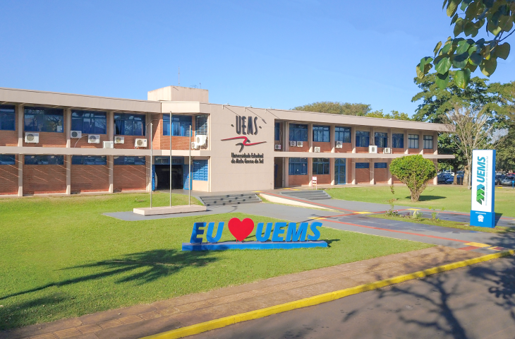 UEMS avança na pós-graduação com destaque em avaliação da Capes