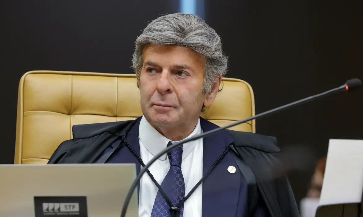 Fux vota por eleição indireta para governo do Rio com placar empatado no STF