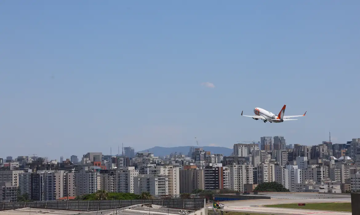 Petrobras oferece parcelamento para reajuste do querosene de aviação
