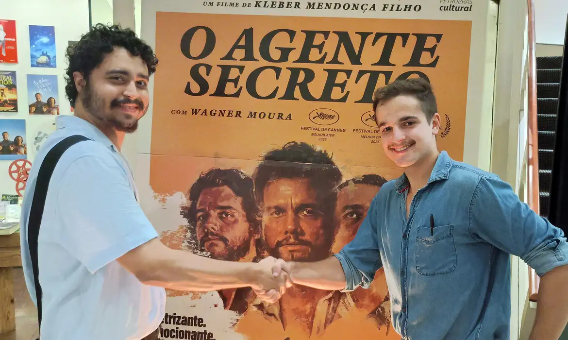 Concurso de sósias de Wagner Moura anima festa do Oscar no Rio