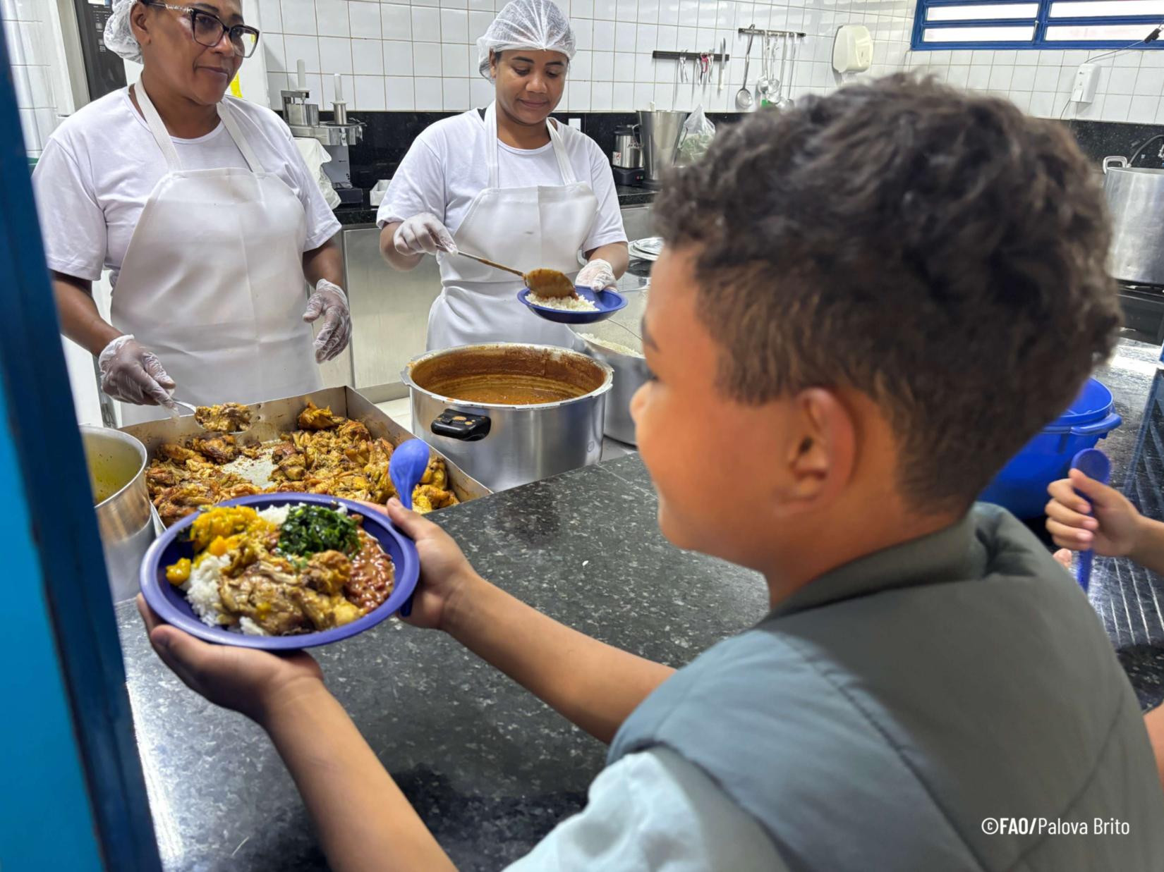 América Latina e Caribe fortalecem alimentação escolar com cooperação Sul-Sul