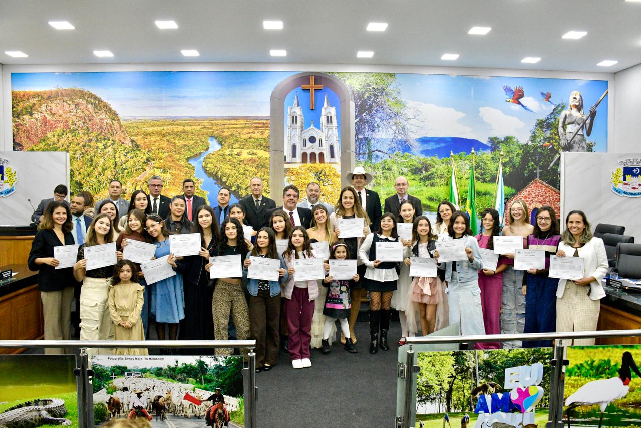 Aquidauana homenageia Studio de Dança Mayara Martins e Cia de Dança