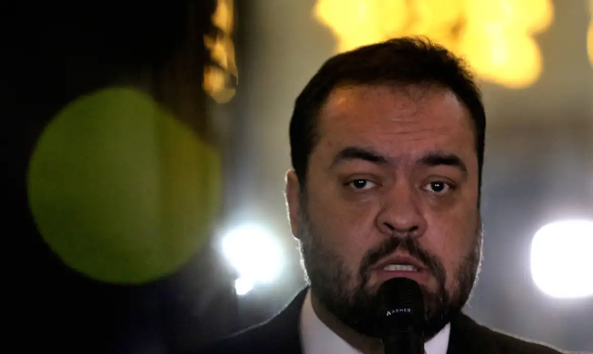 TSE retoma julgamento sobre possível cassação do governador do Rio