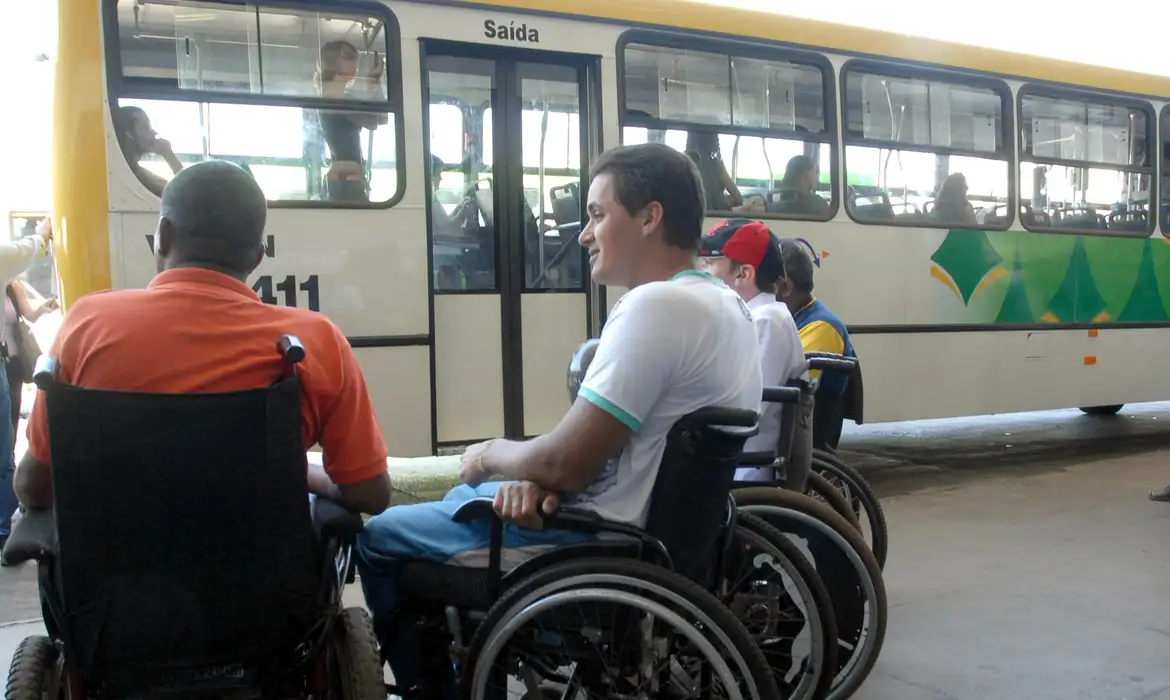 Colégio Militar reabre inscrições para candidatos com deficiência