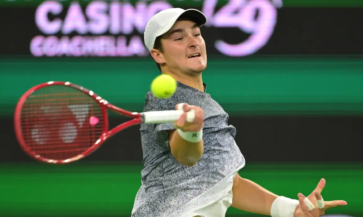 João Fonseca desafia Sinner e ganha confiança em Indian Wells